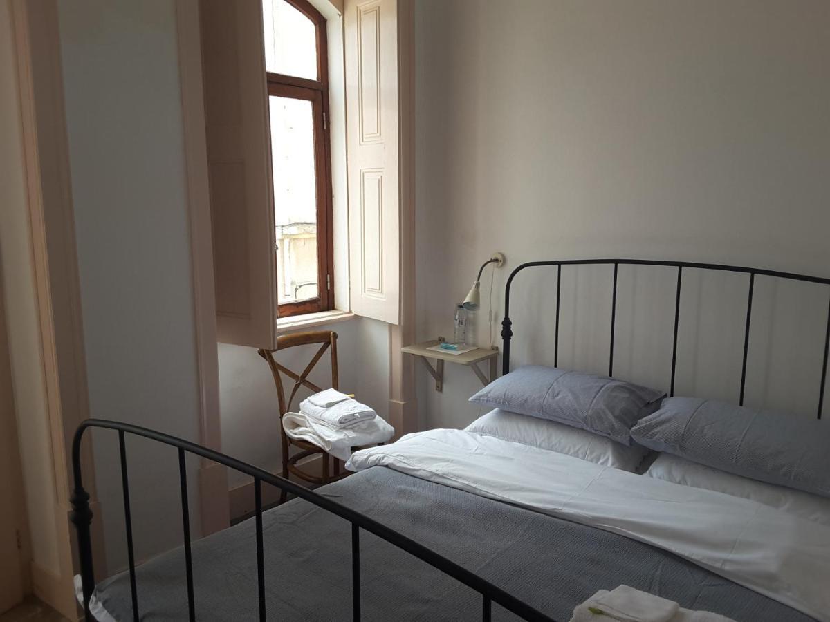 Rua Das Rosas 22/B&B Figueira da Foz Exteriör bild